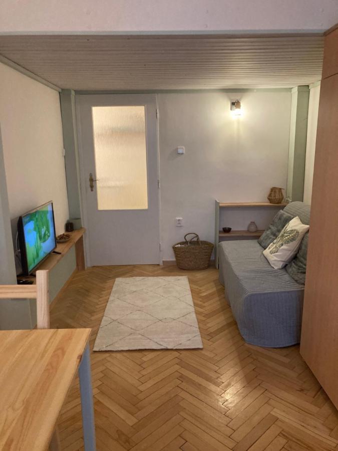 Apartment Jana Masaryka ปราก ภายนอก รูปภาพ