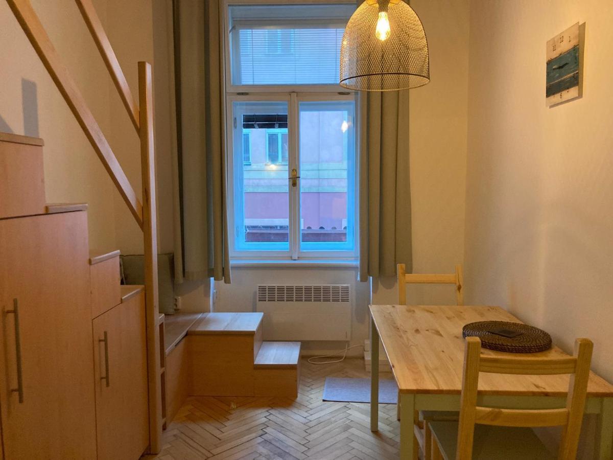 Apartment Jana Masaryka ปราก ภายนอก รูปภาพ